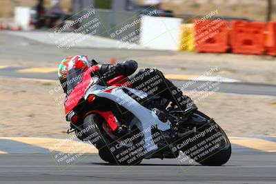 media/Apr-09-2022-SoCal Trackdays (Sat) [[c9e19a26ab]]/Turn 2 (1140am)/